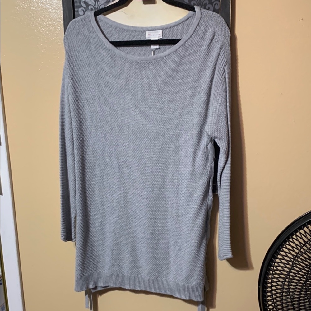 #006 size petite small Caslon NWT Gray Long Sleeve Sweater w/ crisscross sides